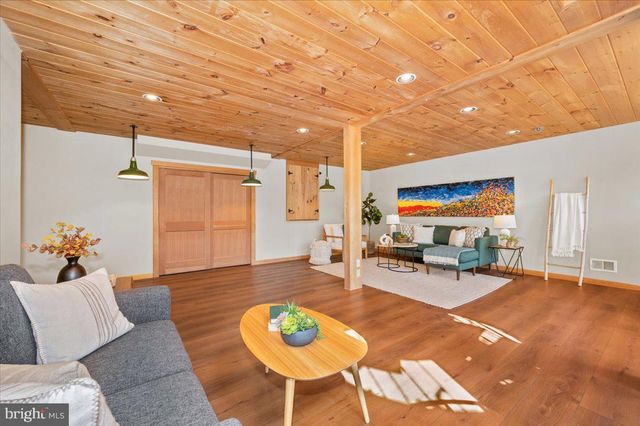 213 SHERWOOD RD, Cockeysville, MD 21030