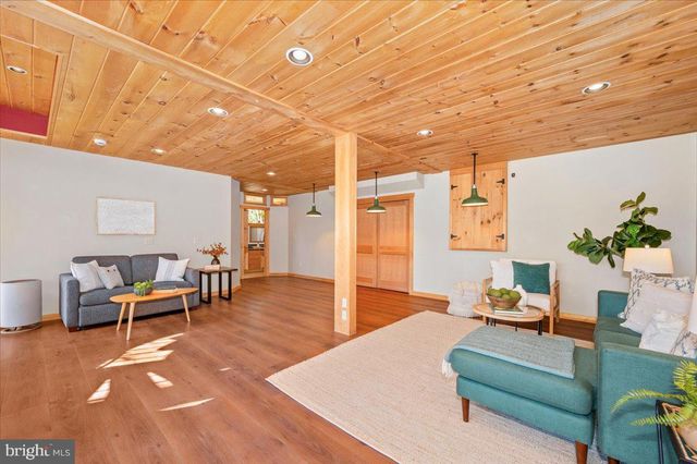 213 SHERWOOD RD, Cockeysville, MD 21030