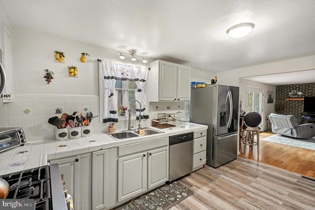 5060 GALLAGER DR, Fredericksburg, VA 22407