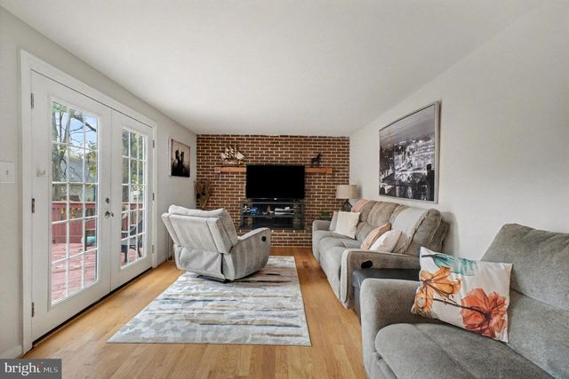 5060 GALLAGER DR, Fredericksburg, VA 22407