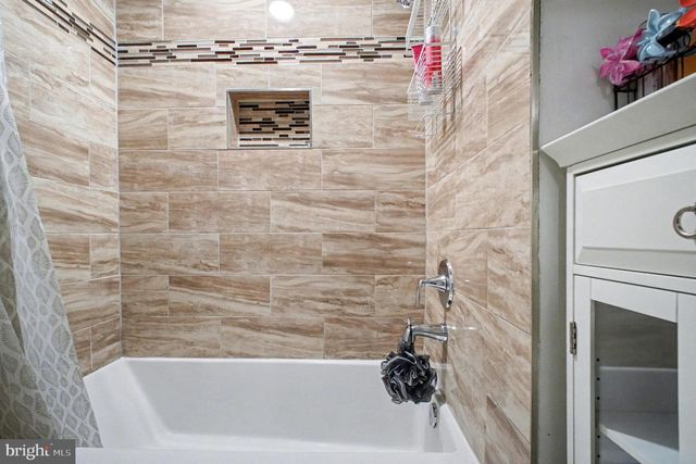 5060 GALLAGER DR, Fredericksburg, VA 22407