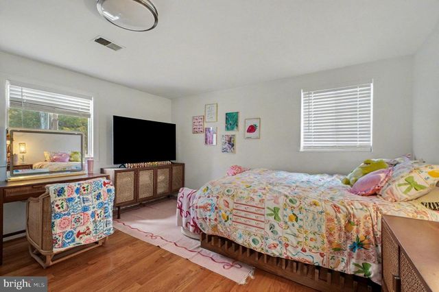 5060 GALLAGER DR, Fredericksburg, VA 22407