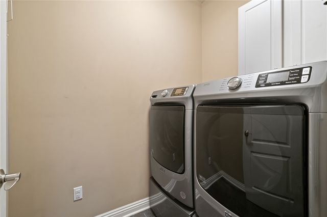 1737 Waterleaf Dr, Franklin Park, PA 15143