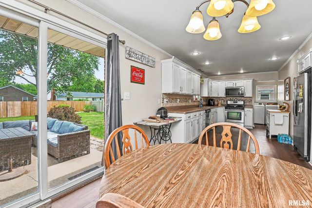 470 E FERNWOOD Street, Morton, IL 61550