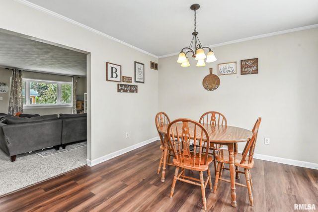470 E FERNWOOD Street, Morton, IL 61550