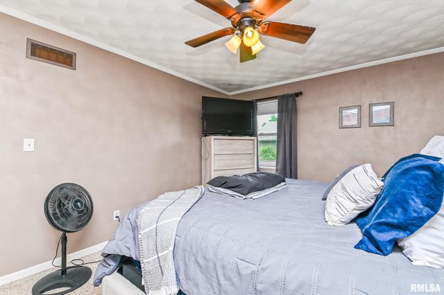 470 E FERNWOOD Street, Morton, IL 61550