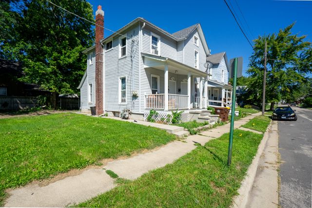 712 S Cherry Street, Freeport, IL 61032