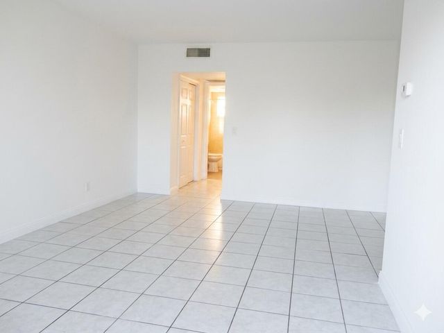 1450 Atlantic Shores Boulevard 312, Hallandale Beach, FL 33009