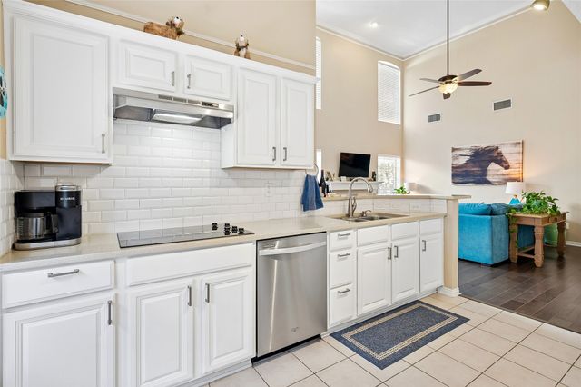 14592 Princeton Court, Addison, TX 75001
