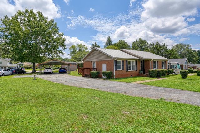 411 Vanderbilt Road, Spartanburg, SC 29301