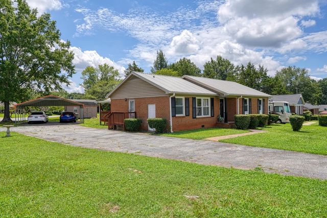 411 Vanderbilt Road, Spartanburg, SC 29301