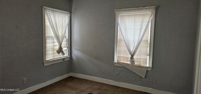 1063 Voorhees Avenue, Jackson, MS 39209