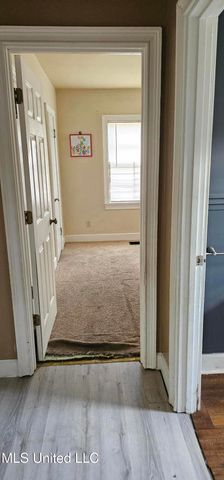 1063 Voorhees Avenue, Jackson, MS 39209