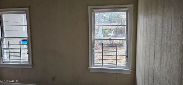 1063 Voorhees Avenue, Jackson, MS 39209