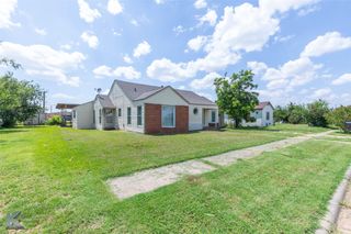 1114 Avenue L, Anson, TX 79501
