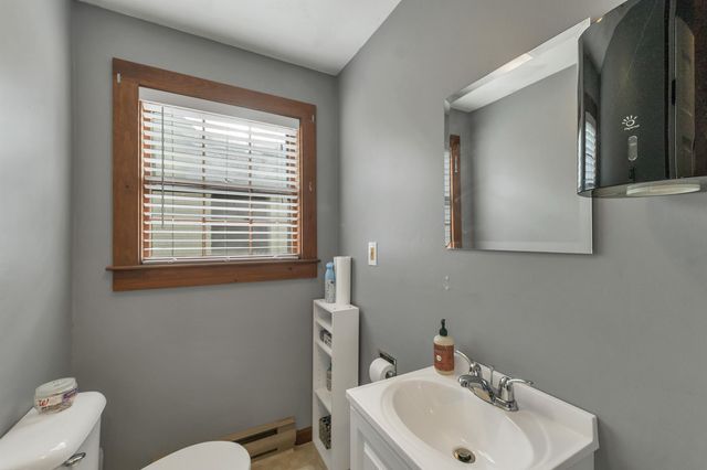16 Depot Street, Wolfeboro, NH 03894
