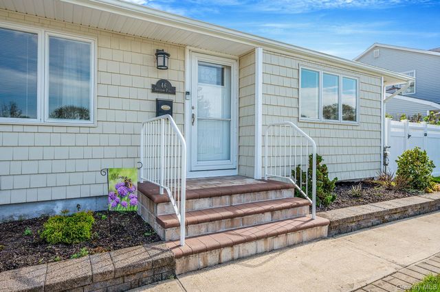 46 Sheldon Place, Commack, NY 11725