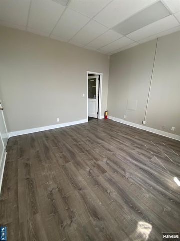 595 Broad Avenue 21 & 22, Ridgefield, NJ 07657