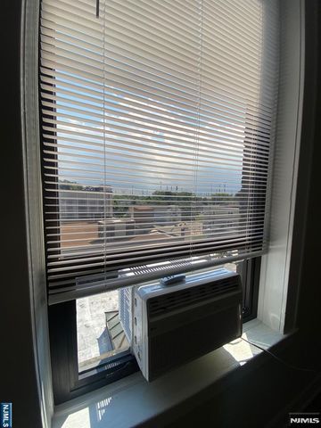 595 Broad Avenue 21 & 22, Ridgefield, NJ 07657