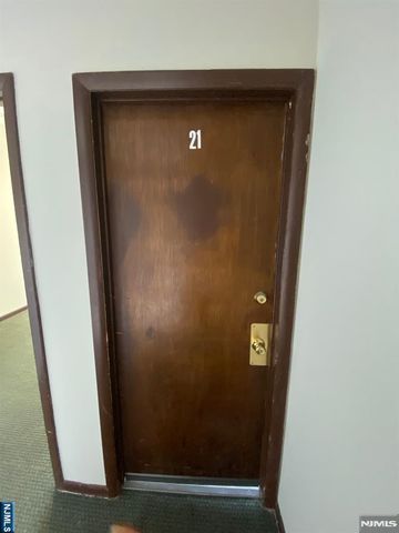 595 Broad Avenue 21 & 22, Ridgefield, NJ 07657