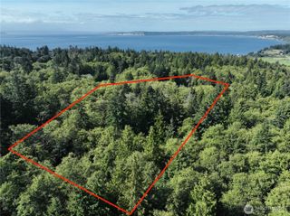 0 Leroy Circle, Clinton, WA 98236