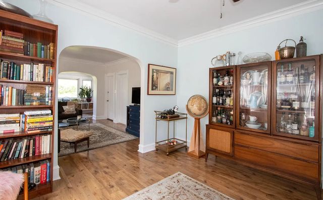 620 Elgin Avenue 2, Forest Park, IL 60130