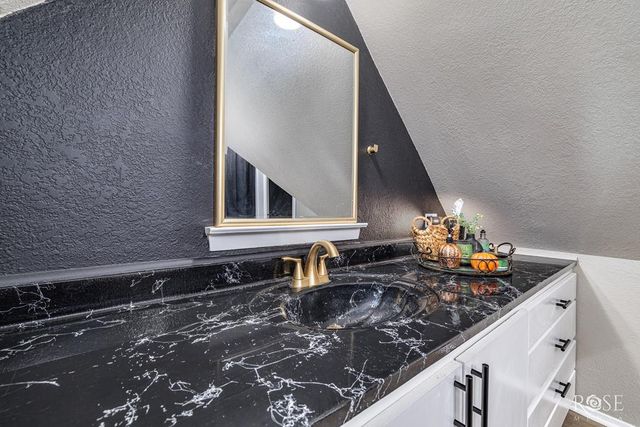 1022 N Jefferson Street, San Angelo, TX 76901