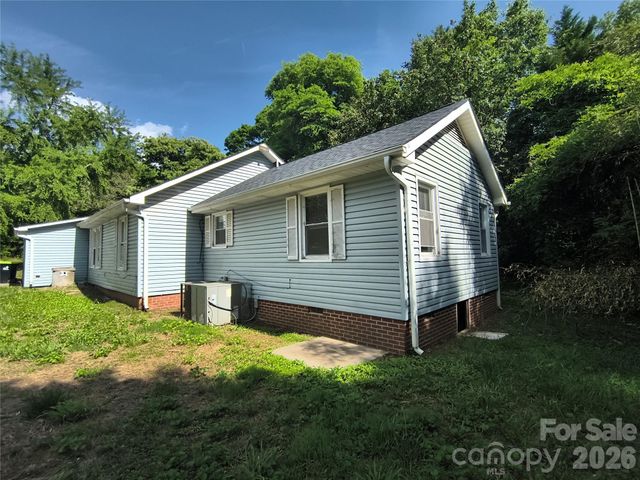 229 Friendship Drive, Ellenboro, NC 28040
