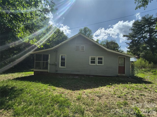 229 Friendship Drive, Ellenboro, NC 28040