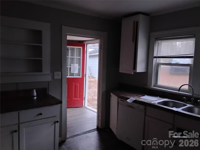 229 Friendship Drive, Ellenboro, NC 28040