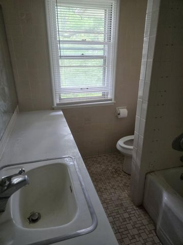 5740 Golden Valley Road, Golden Valley, MN 55422