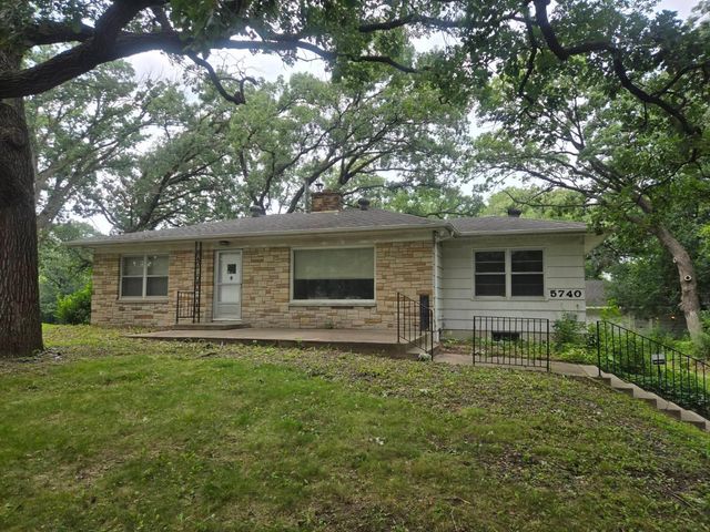 5740 Golden Valley Road, Golden Valley, MN 55422