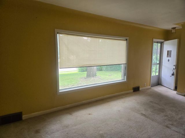 5740 Golden Valley Road, Golden Valley, MN 55422