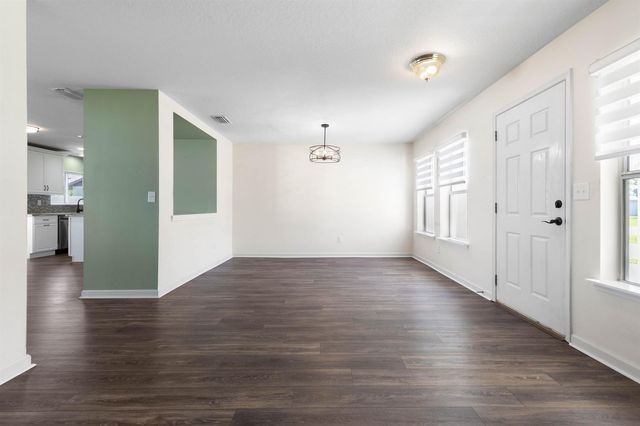 27 Wood Arbor Lane, Palm Coast, FL 32164