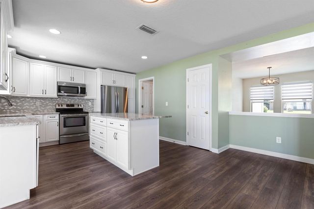 27 Wood Arbor Lane, Palm Coast, FL 32164