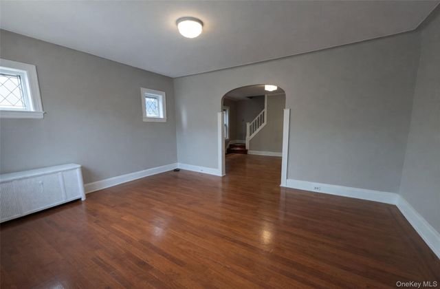 89-32 208th Street, Queens Village, NY 11427