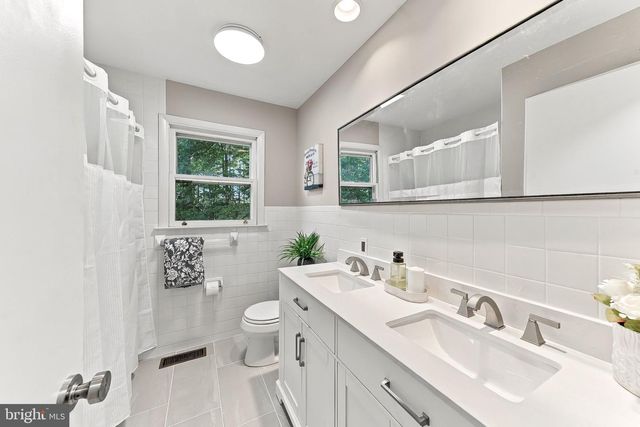 502 BEECHWOOD DR, Kennett Square, PA 19348