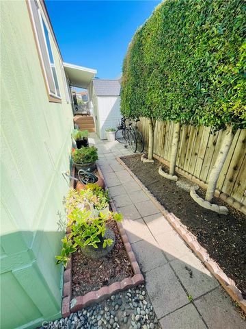 77 Seville, Tustin, CA 92780
