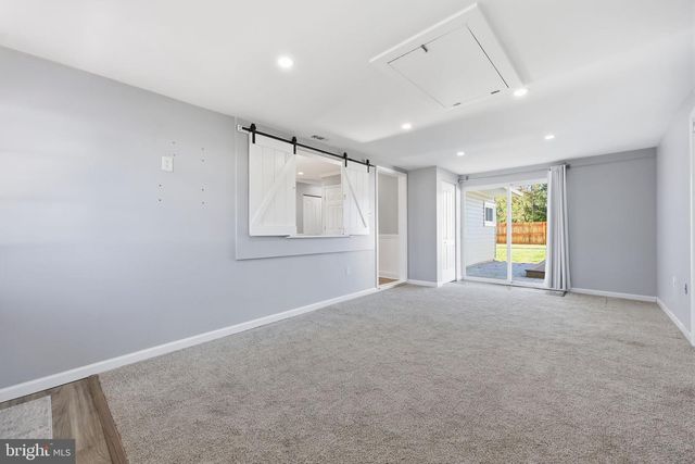 45 GRAYSTONE LN, Levittown, PA 19055