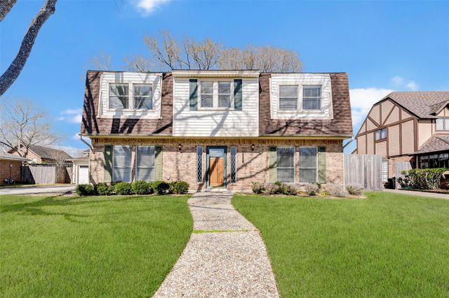 16339 Clearcrest Drive, Houston, TX 77059