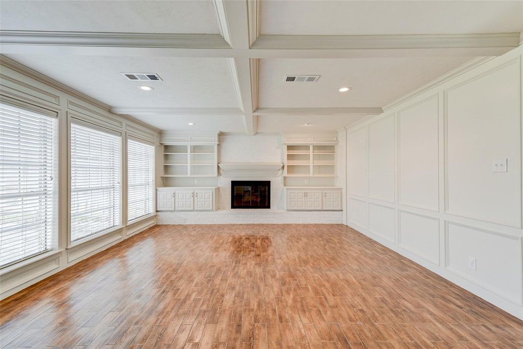 16339 Clearcrest Drive, Houston, TX 77059