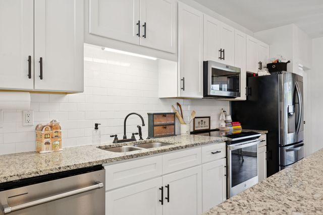 2213 Drone Way, Columbia, TN 38401