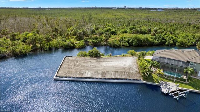 17901 Rebecca AVE, Fort Myers Beach, FL 33931