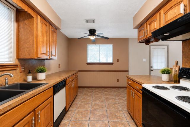 3519 Lake Ridge Bend, The Woodlands, TX 77380