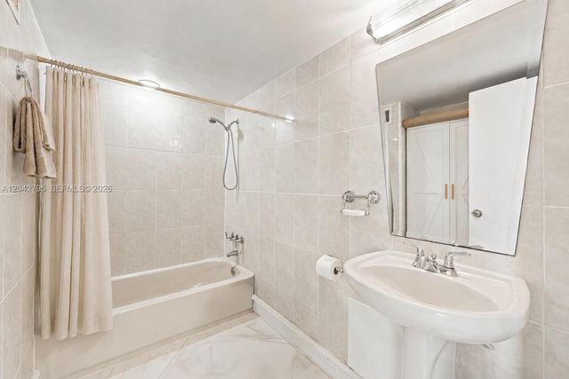 2030 S Ocean Dr 816, Hallandale Beach, FL 33009