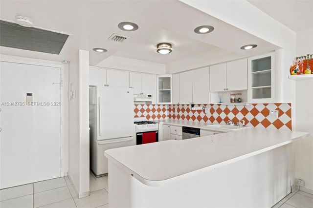 2030 S Ocean Dr 816, Hallandale Beach, FL 33009