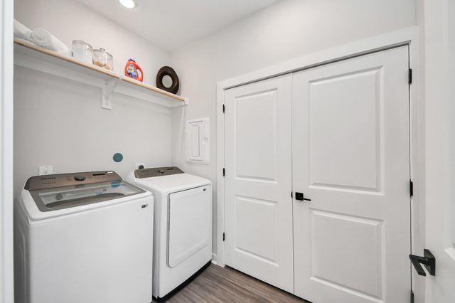 7711 Longmire Road 2, Conroe, TX 77304