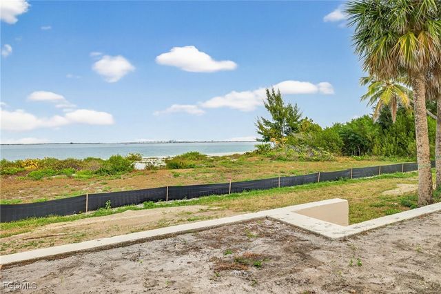 200 Periwinkle WAY 124, Sanibel, FL 33957