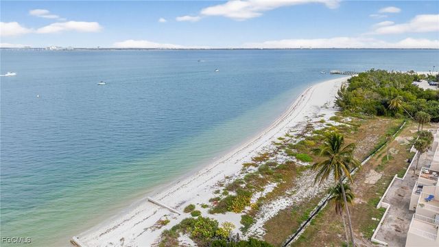 200 Periwinkle WAY 124, Sanibel, FL 33957