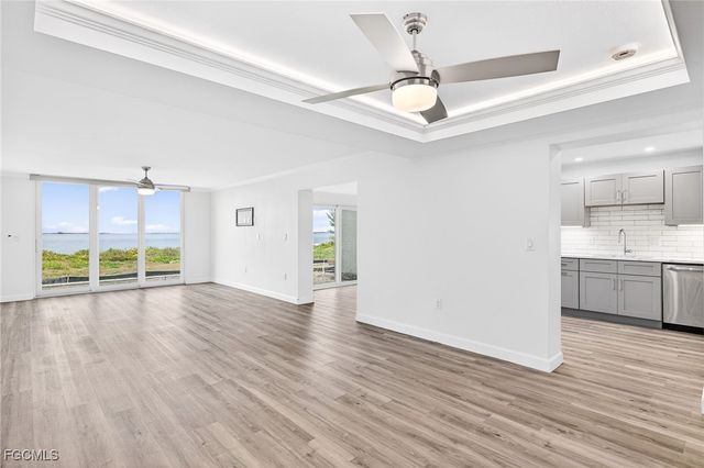 200 Periwinkle WAY 124, Sanibel, FL 33957